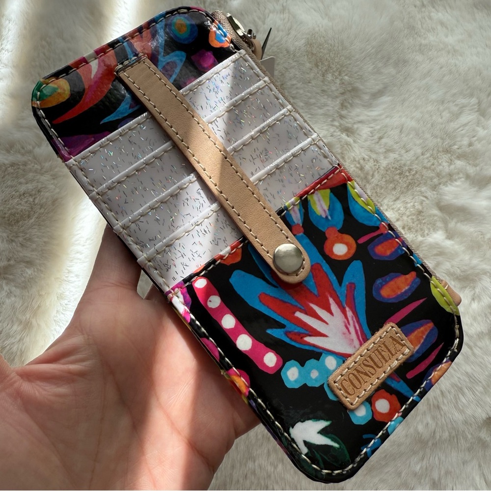 Consuela wallet NEW
